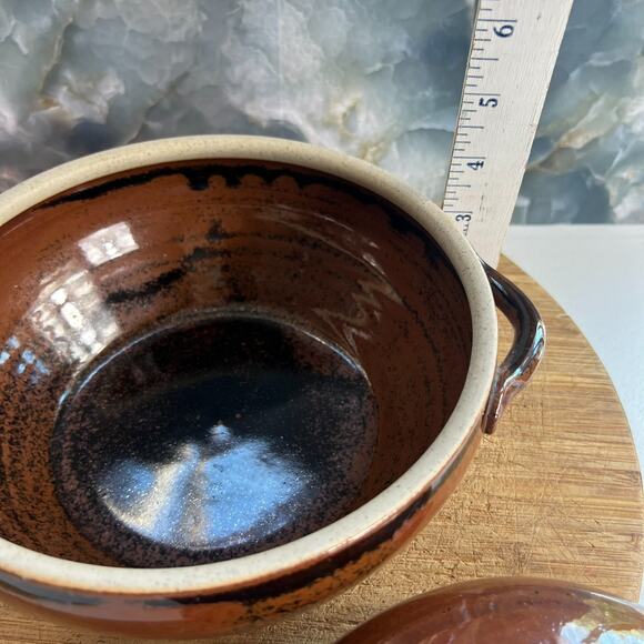 Art Studio Pottery Casserole With Handles & Lid 8" Stoneware Brown Glazed 80s - Picture 11 of 13